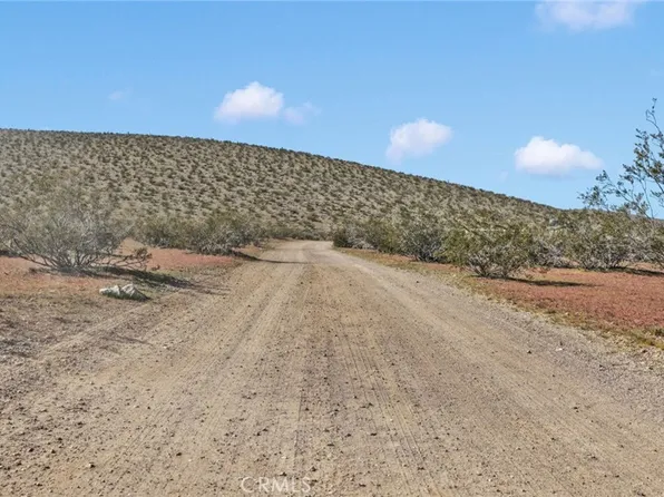12 Off Hwy, Lucerne Valley, CA 92356