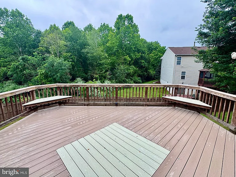 29 Webb Ct — Photo 36