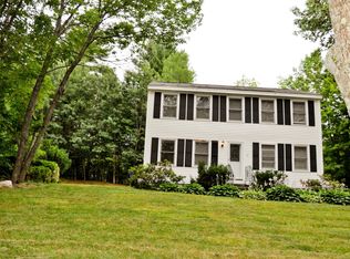 43 Old Derry Rd, Hudson, NH 03051