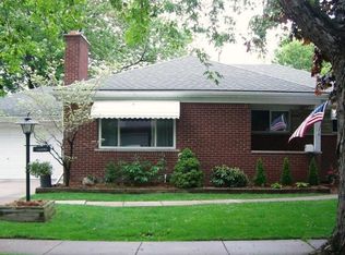 20841 Ardmore Park Dr, Saint Clair Shores, MI 48081