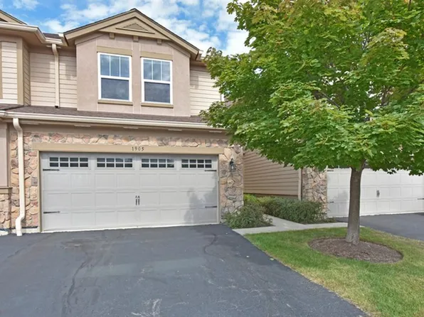 1905 Crenshaw Cir, Vernon Hills, IL 60061