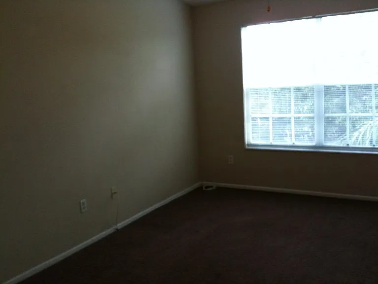 439 Kensington Lake Cir — Photo 11