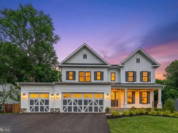 913 Hillcrest Dr SW, Vienna, VA 22180