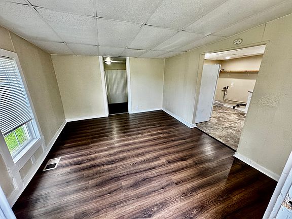 3rd image of 343 N 38th St