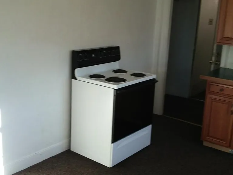Stove and Fridge