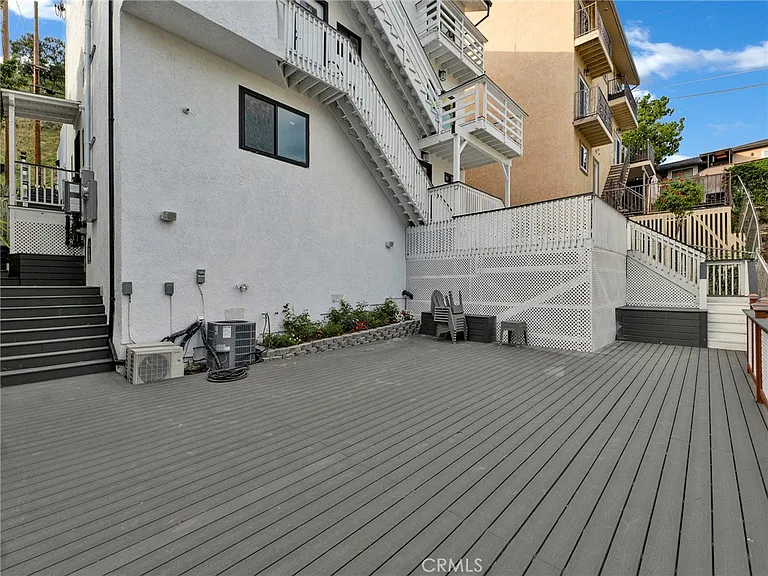 4530 Ensenada Dr — Photo 31
