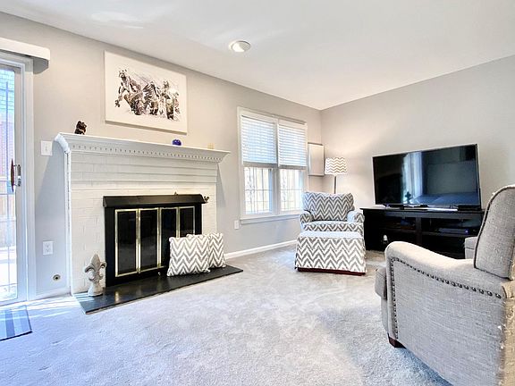 3rd image of 5104 Heritage Ln