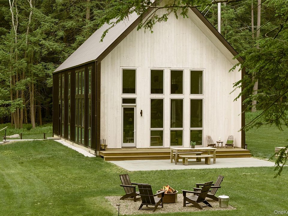 1st image of 596 Perry Road