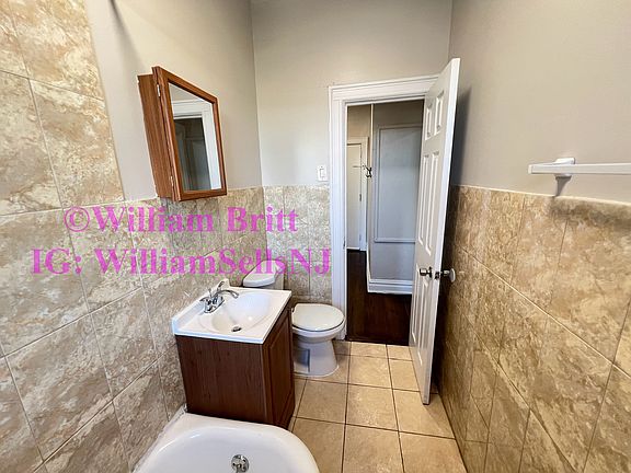 5th image of 115 Fairview Ave APT 51