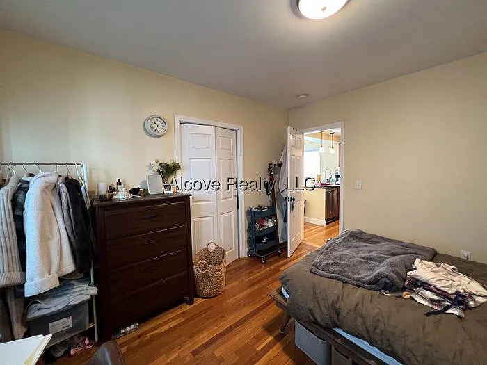 Silvey Pl — Photo 10