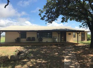 1078 Berry Dairy Rd, Jacksboro, TX 76458