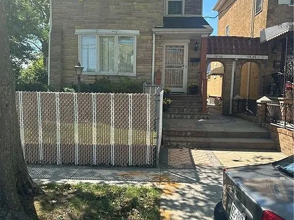 13760 233rd St, Rosedale, NY 11422