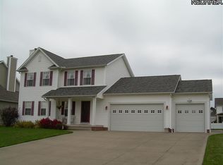881 Lockwood Dr, Barberton, OH 44203