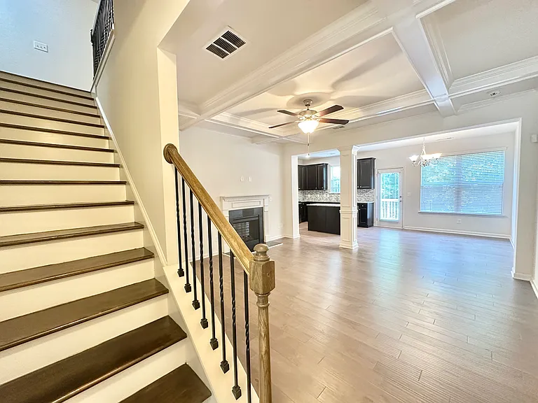 1780 Paxton Dr — Photo 4