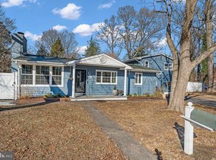 1940 Hilltop Rd, Pasadena, MD 21122