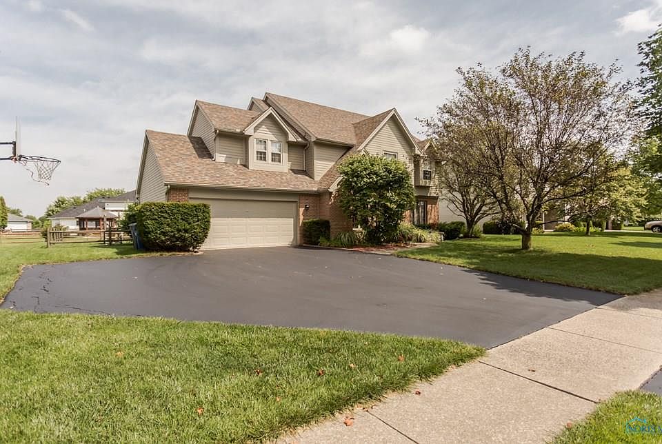 1st image of 26836 Dogwood Ln