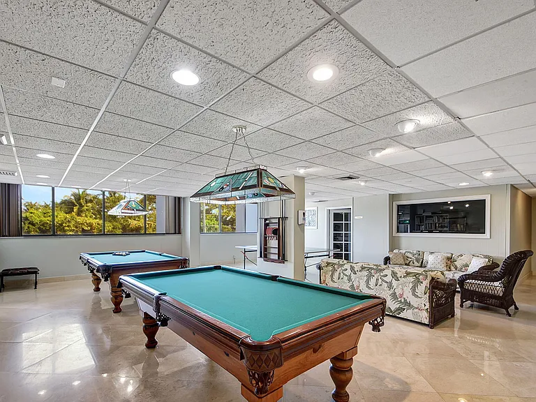 5600 N Flagler Dr #207 — Photo 38
