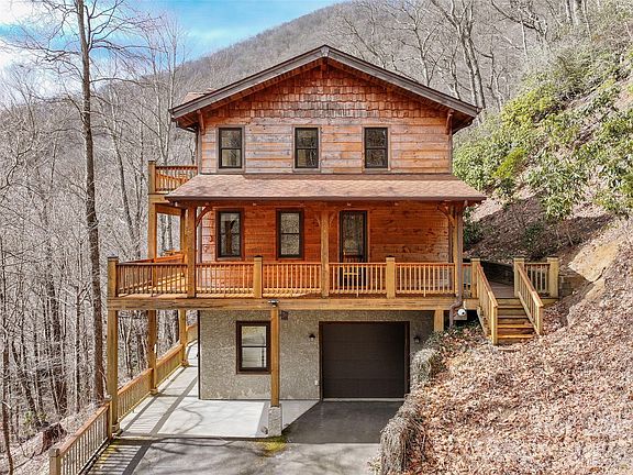 4th image of 173 Heavenview Point