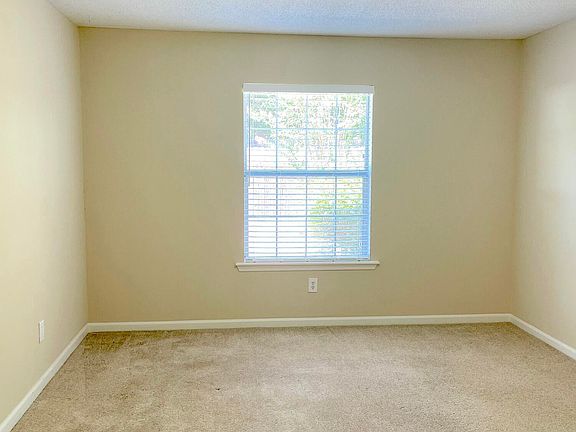 4th image of 31 Tiburon Trl