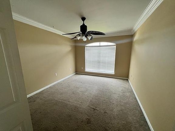 4th image of 10924 Woodhaven Dr