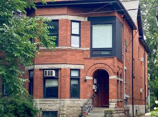 72 Walmer Rd #5, Toronto, ON M5R 2X7