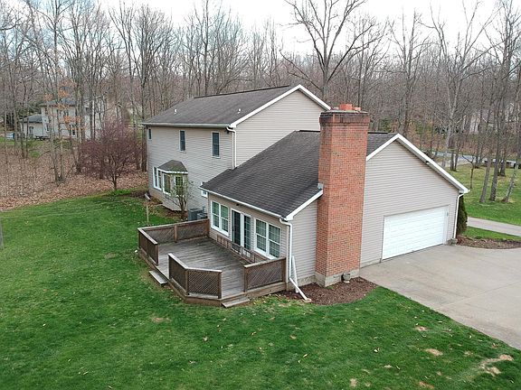 5th image of 104 Oakwood Dr
