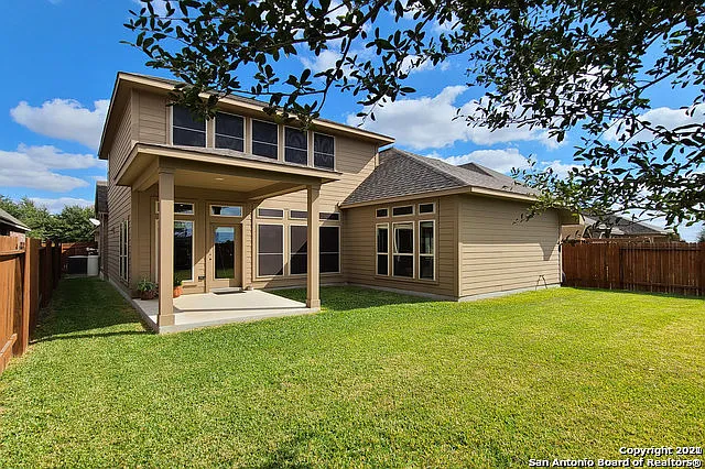 3 bed, 2.5 bath, 2799 sqft, $2,250 — Photo 2