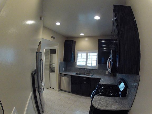 4th image of 2402 34th St APT A