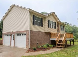 23 Granite Creek Dr, Granite Falls, NC 28630