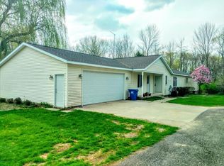 2055 Peters Rd, Casnovia, MI 49318