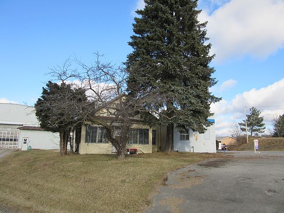 5th image of 919 N Main St
