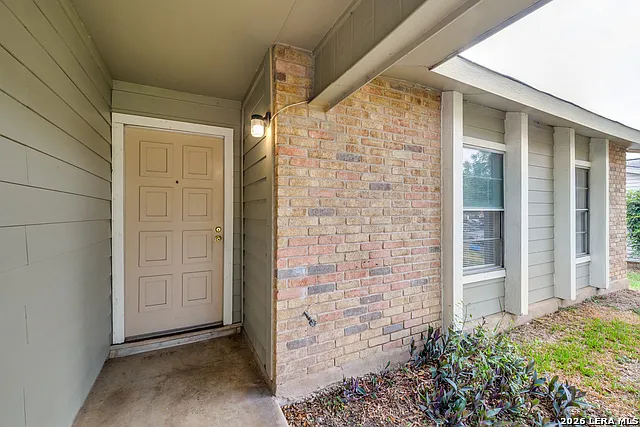 3 bed, 2.0 bath, 1144 sqft, $1,550 — Photo 3