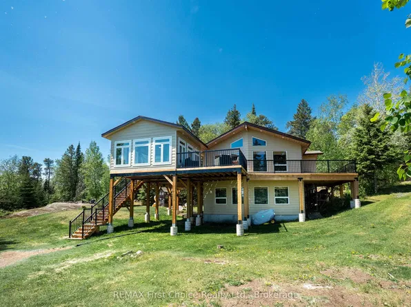 220D Phantom Dr, Kenora, ON P0X 1C0