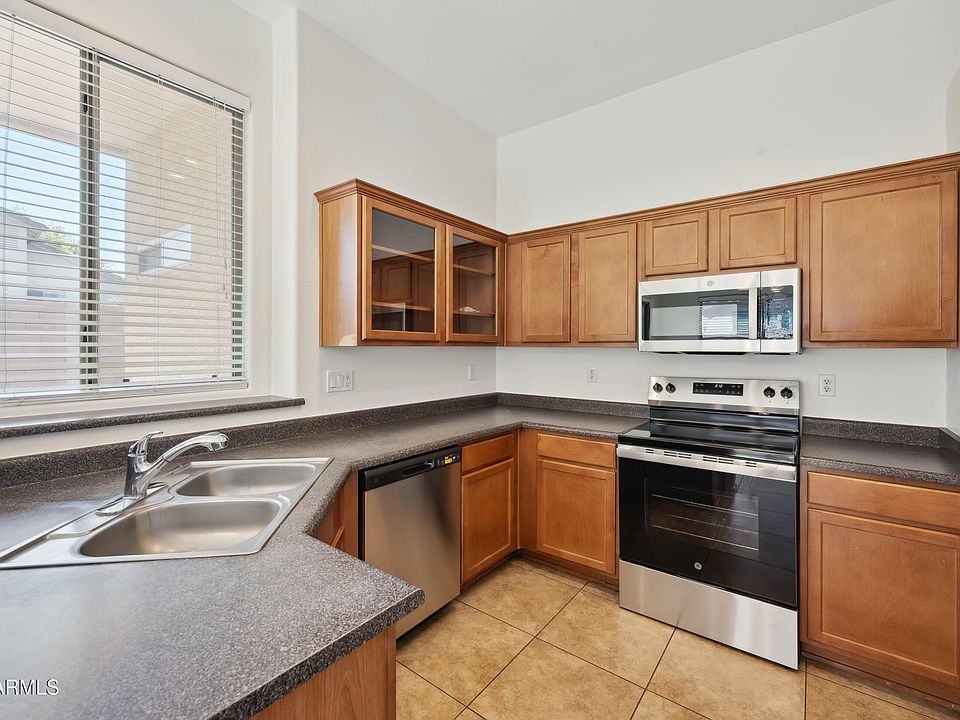 1st image of 1125 W FRUIT TREE Lane