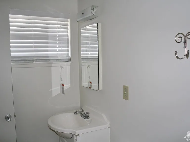 77605 California Dr — Photo 9