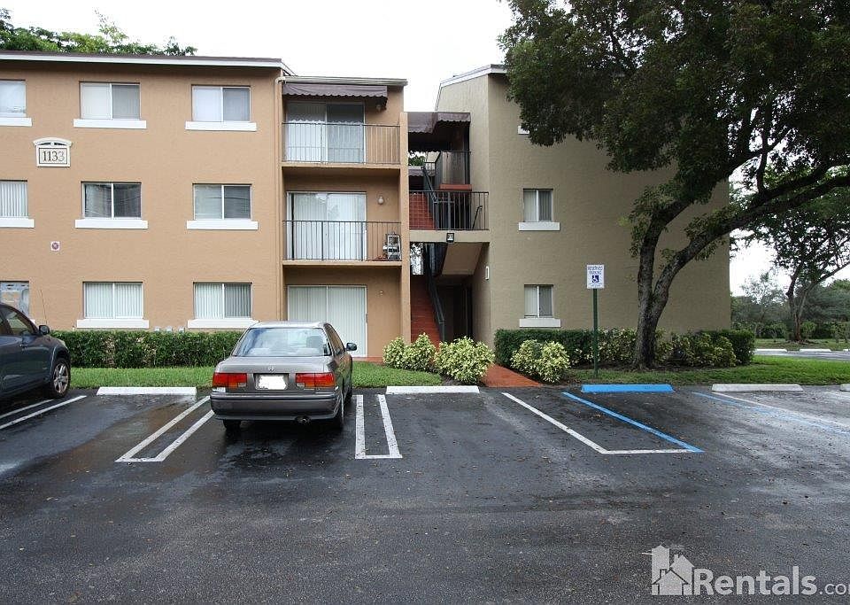 1st image of 1133 N Benoist Farms Rd #305