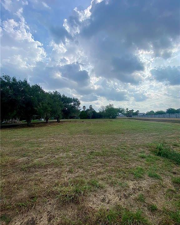 2nd image of 24243 Russell Ln