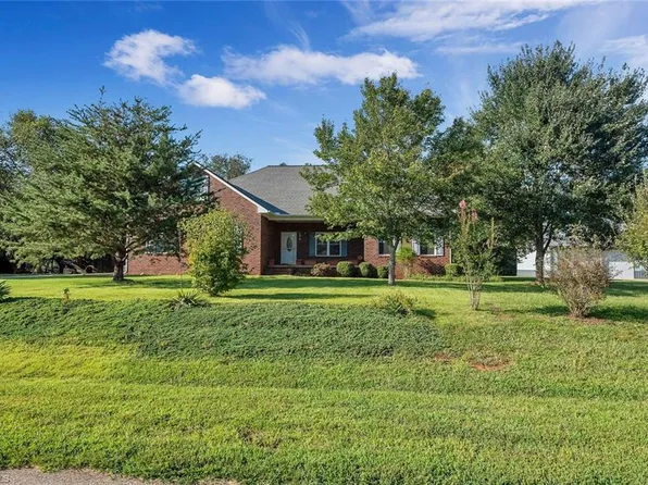 173 S Hazelwood Dr, Mocksville, NC 27028