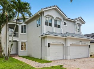Pod 10 At Monarch Lakes, Hollywood, FL 33027