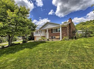 117 Sherwood Dr, Greensburg, PA 15601