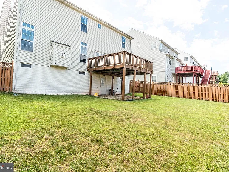 8004 Towering Oak Way — Photo 24