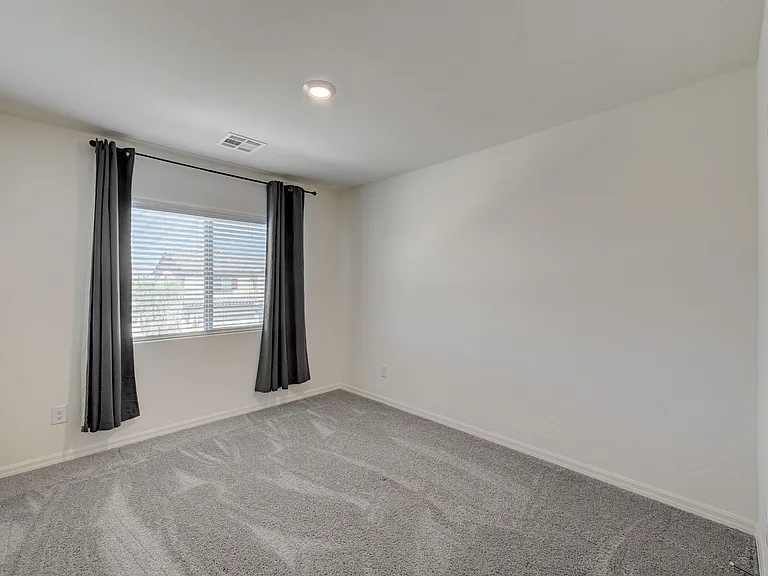 4116 Gold Desert St — Photo 35