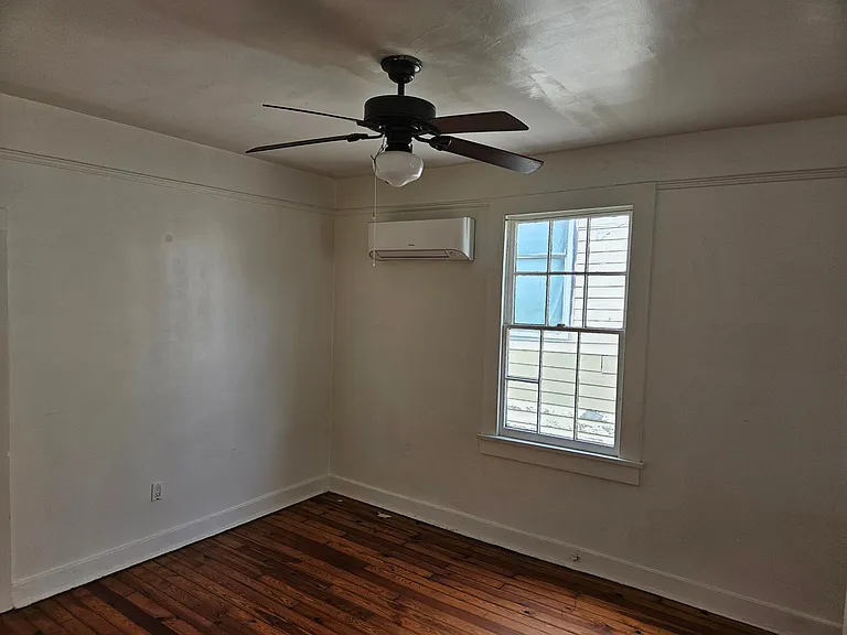 1507 Dumaine St — Photo 3