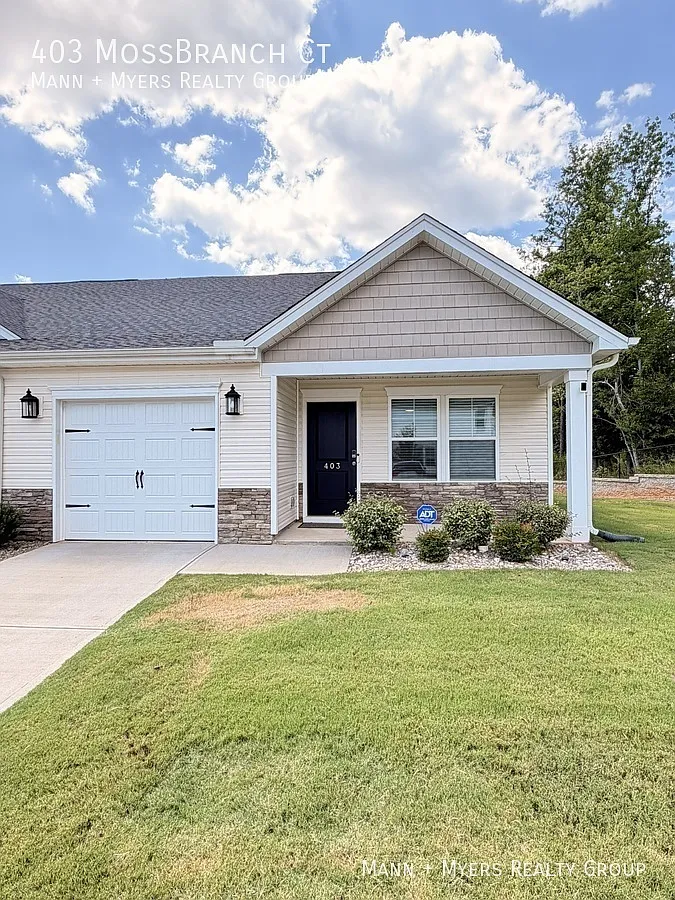 3 bed, 1635 sqft, $2,095 — Photo 1