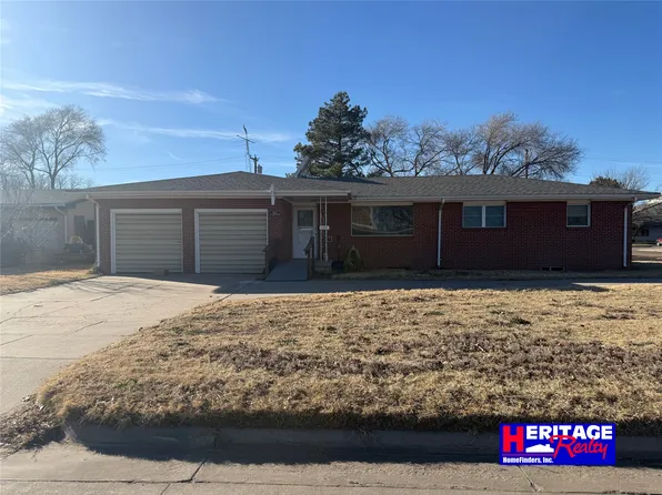 1011 Fleming St, Garden City, KS 67846