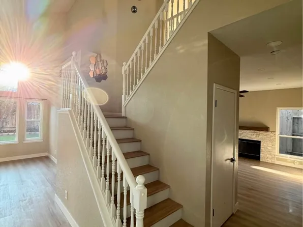 2033 Middle River Dr, Stockton, CA 95206