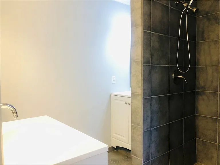 1012 Marina Trace Dr — Photo 14