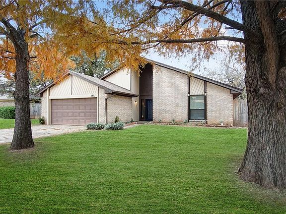 3rd image of 2817 Countrywood Ln