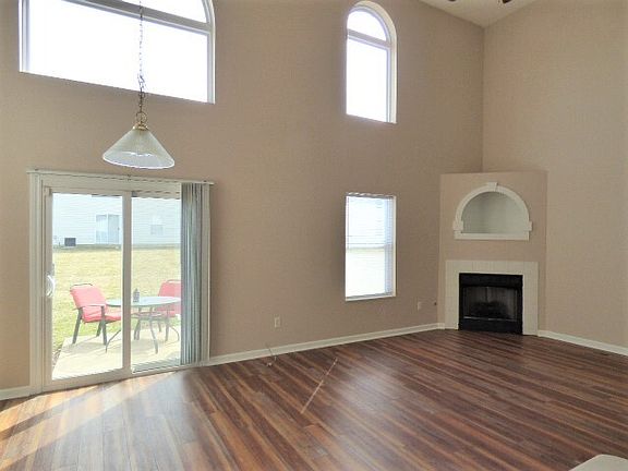 3rd image of 5854 Morrissey St