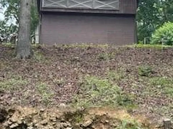 716 Green Gap Shrs, Troy, NC 27371
